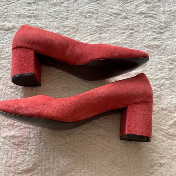 EUC Cole Haan size 8 heels coral rose suede - Picture 3 of 8